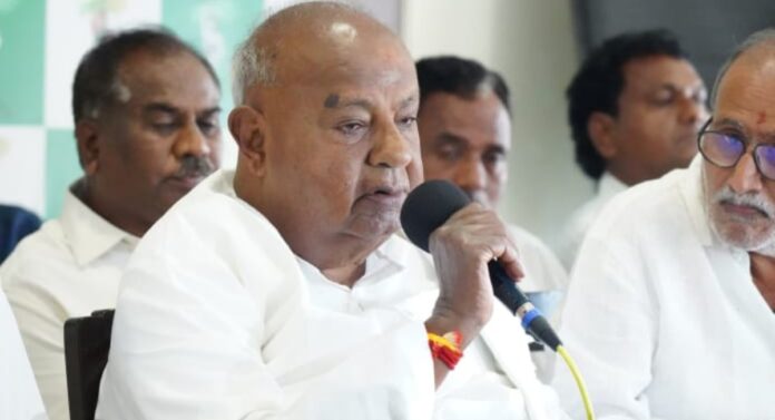 ದೇವೇಗೌಡ (1)