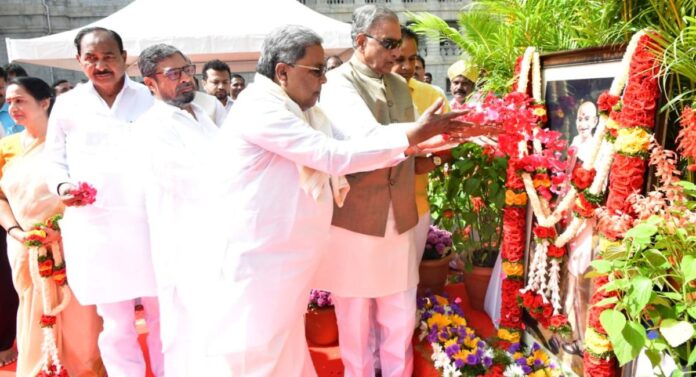 ಮಹಾತ್ಮಾ ಗಾಂಧೀಜಿ