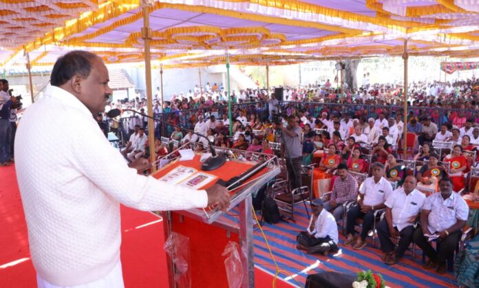 ಹೆಚ್_ ಡಿ ಕುಮಾರಸ್ವಾಮಿ