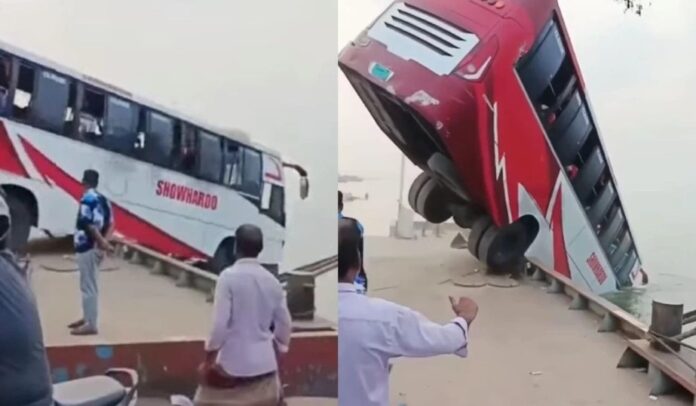 Bangladesh | Bus falls into Padma river, more than 40 people missing