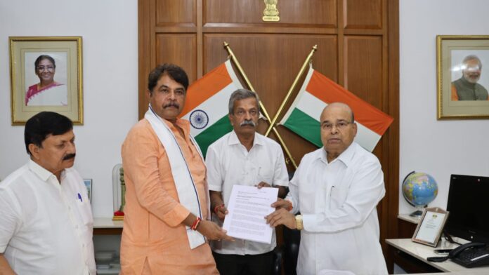 ಆರ್ ಅಶೊಕ್