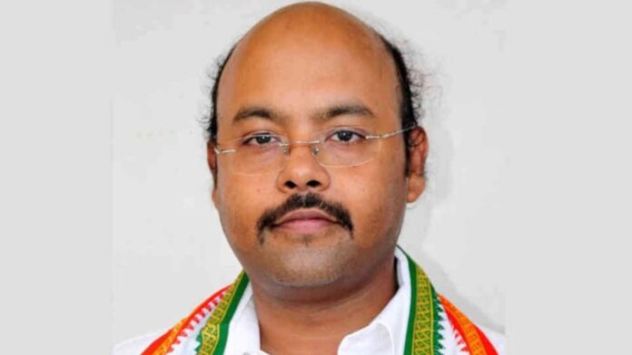 ಯತೀಂದ್ರ (1)