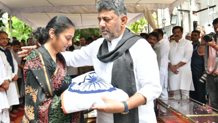 ಸೂರಜ ಹೆಗಡೆ