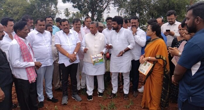 ಕೆ ಎಚ್ ಮುನಿಯಪ್ಪ (1)